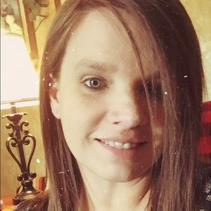 Meet your Posher, Nikki